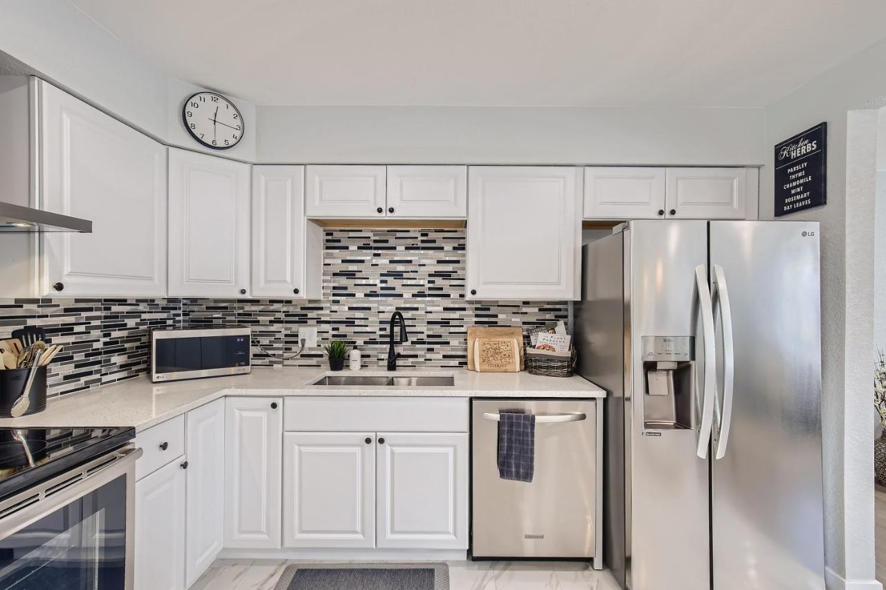 Peaceful Downtown Denver Retreat: 4BR Comfort Arvada Exterior photo